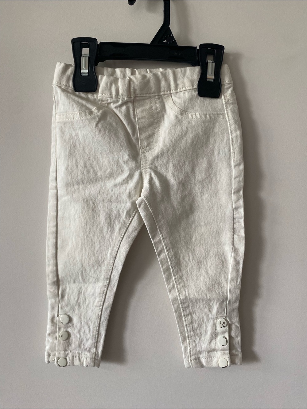 Jessica Simpson Off-White Button-Hem Jeans for Kids